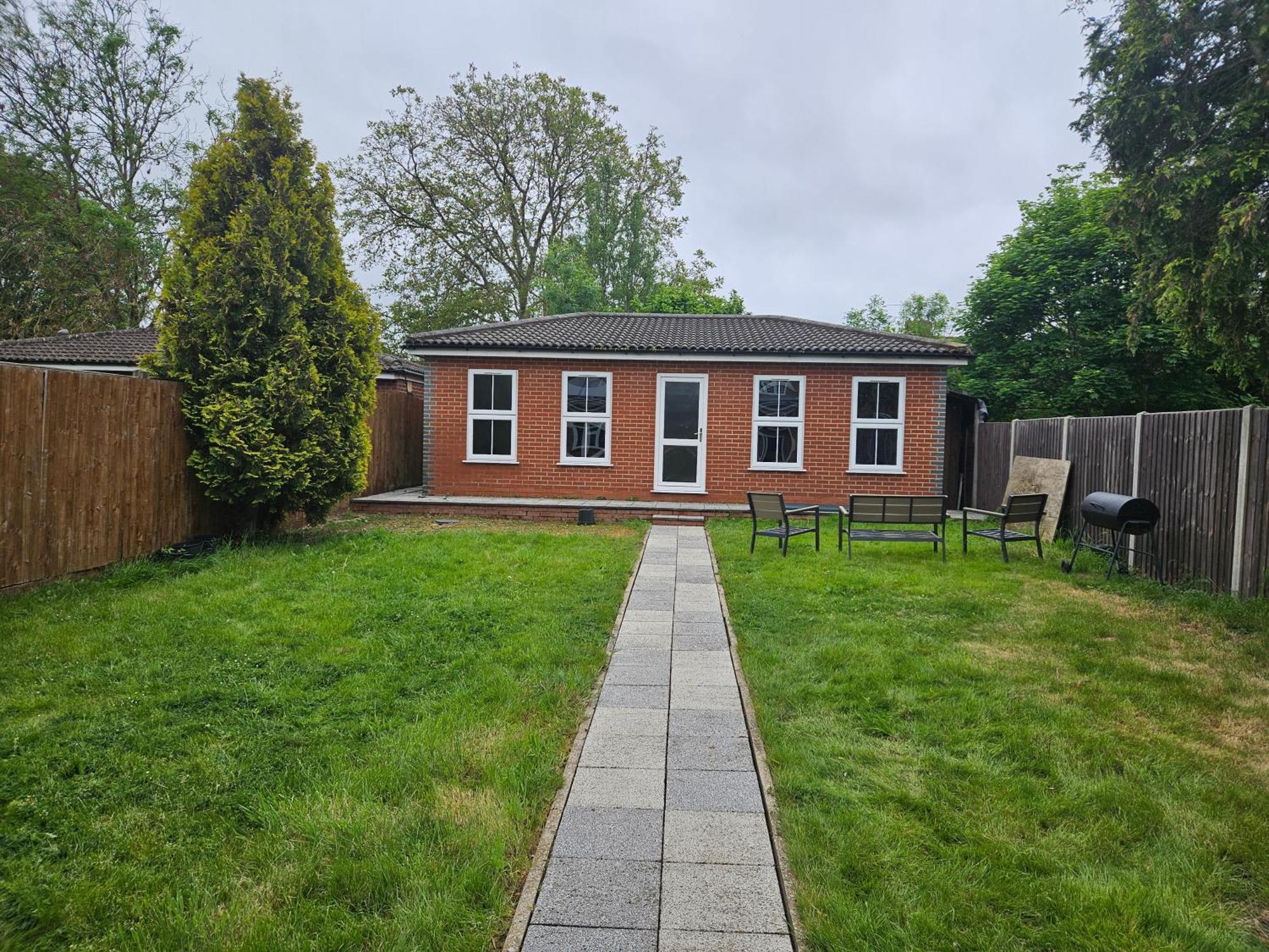Large Annexe With Games Room Pool Table Ping Pong Air Hockey Movie Projector Windsor Exterior foto